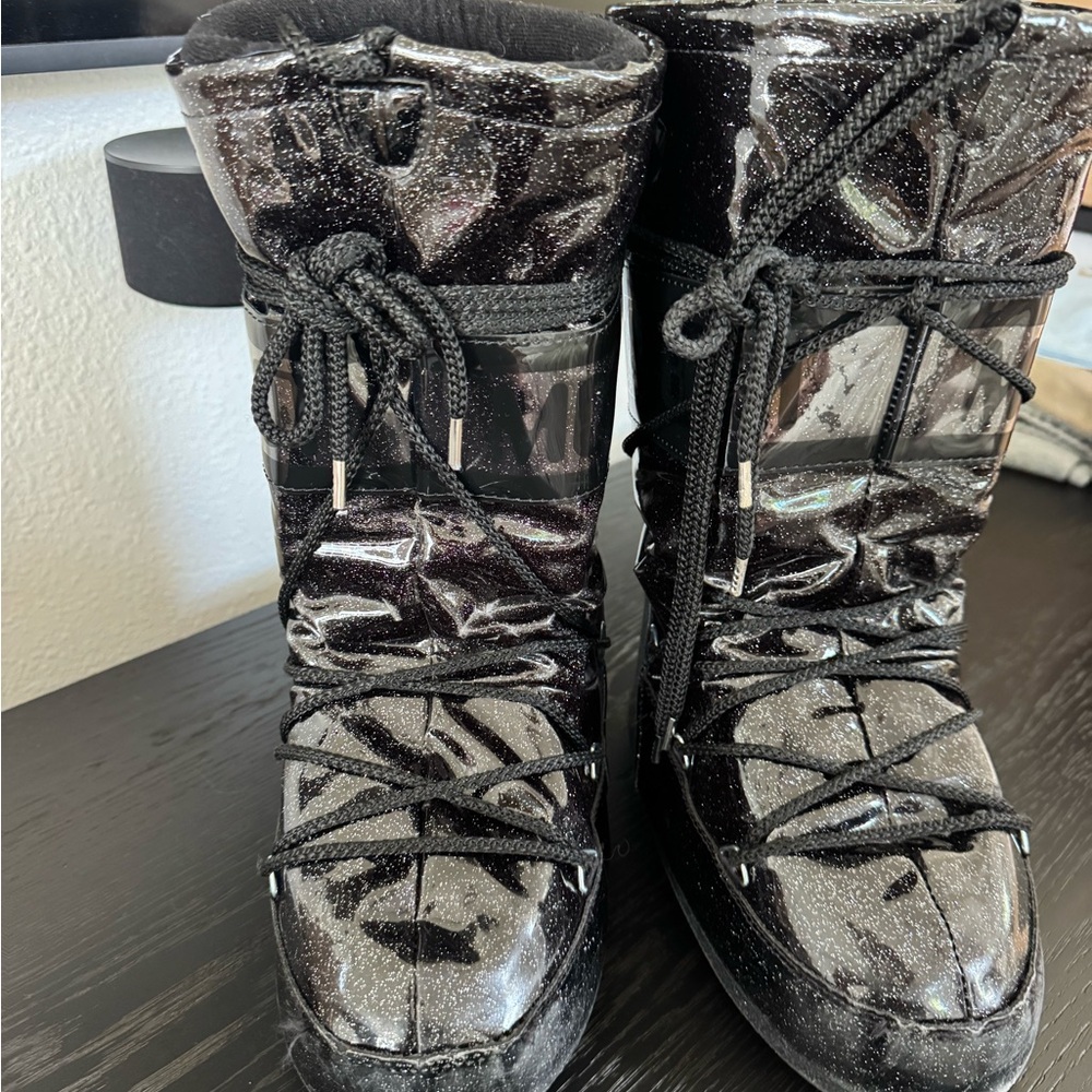 Moon Boot Black Glitter Snow Boots